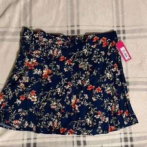 Target floral skirt with tags